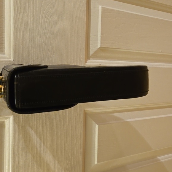 CLASSIC BLACK LEATHER OROTON SHOULDER BAG PURSE 👜 👛 9"×8"×2" - Picture 8 of 13